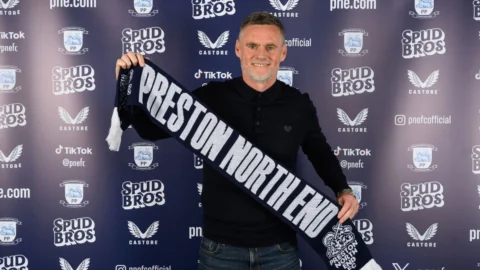 Graham Alexander holding his Preston North End scarf